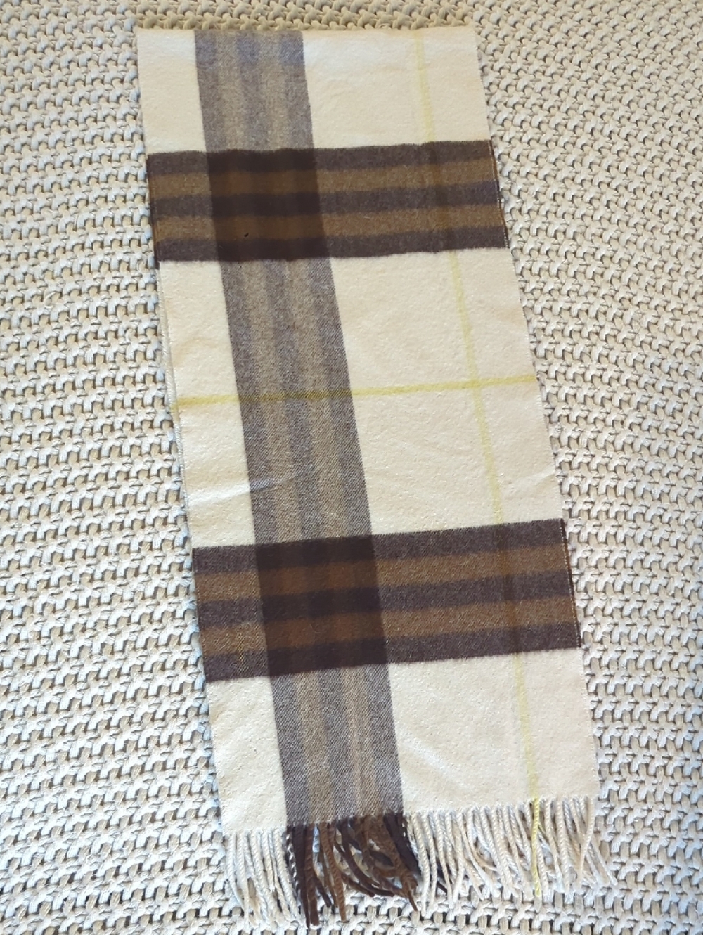 Burberry London 100% Cashmere Nova Check Scarf In Cream And Brown With Yellow - Picture 3 of 7